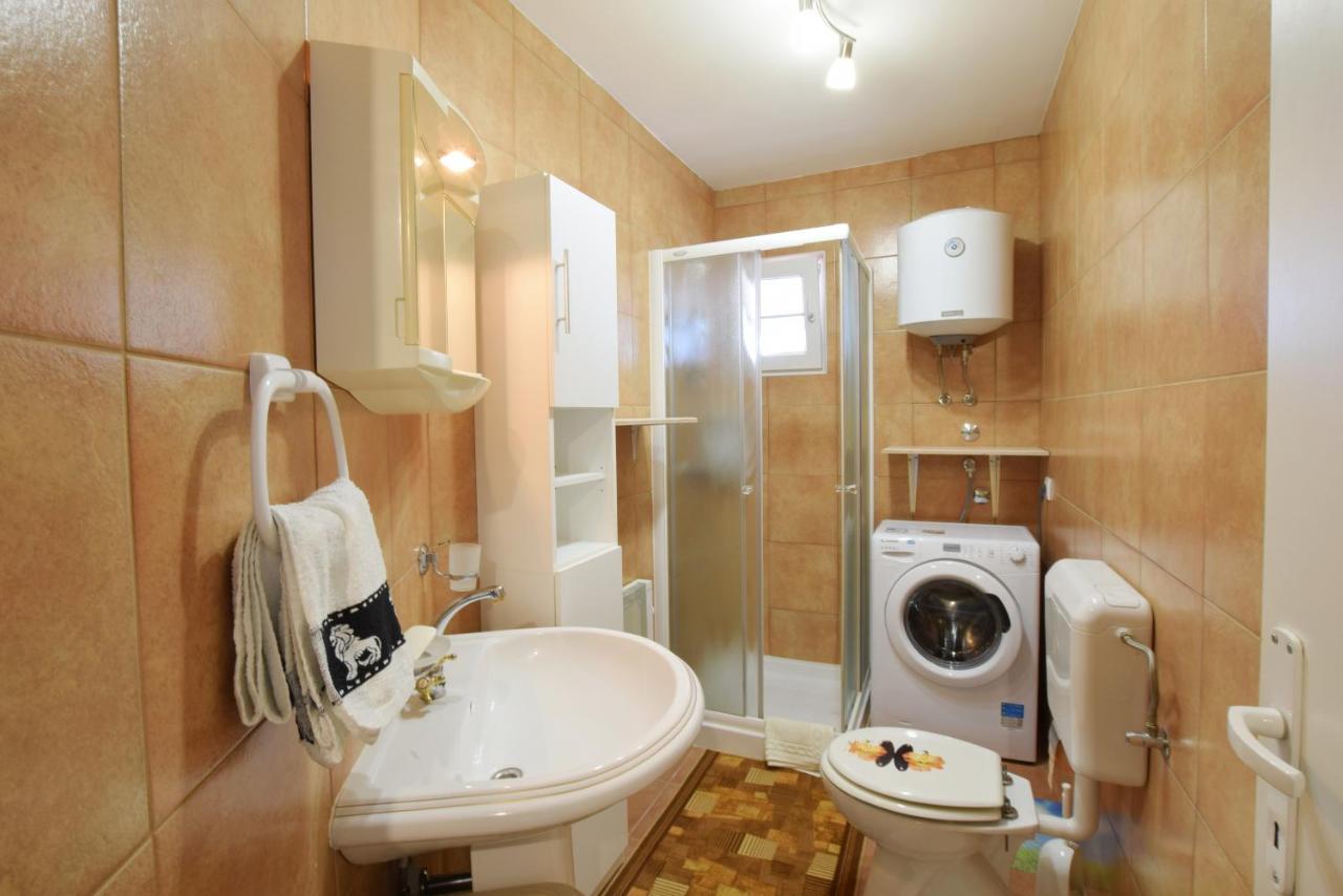 Back To Nature - Apartment Borodin Stranici kod Lovreca Екстериор снимка